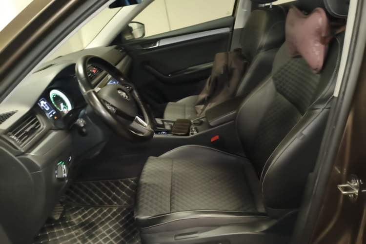 Used Skoda Superb 2018 TSI330 DSG Comfort Edition China V Standard Left Front Seat
