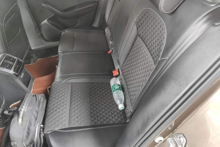 Used Skoda Superb 2018 TSI280 DSG Comfort Edition China VI Standard Left Rear Seat