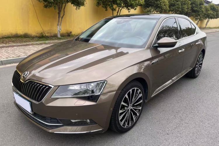 Ojetý Skoda Superb 2018 TSI330 DSG Luxury Edition China V Standard Guazi used car, China used car export, Used car for sale, Used  cars, Cheapest cars for sale