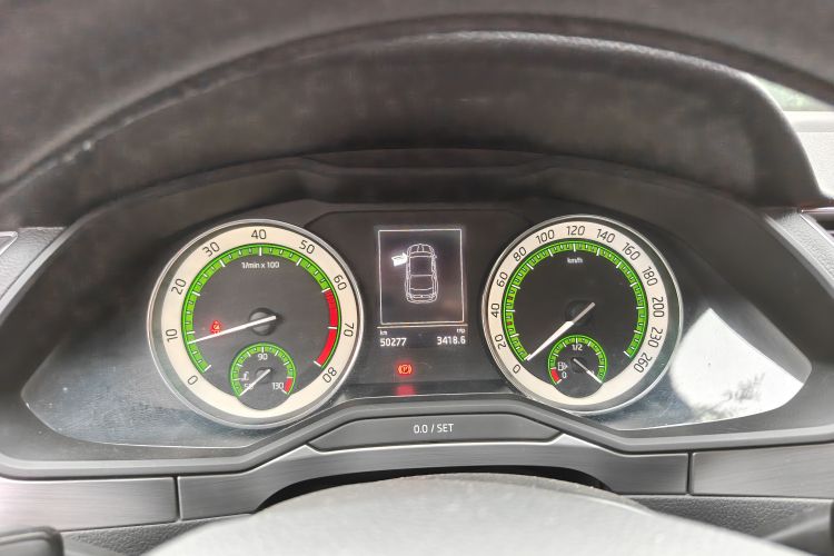 Used Skoda Superb 2018 TSI280 DSG Comfort Edition China V Standard Odometer Close Up