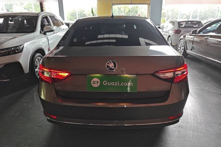 Used Skoda Superb 2018 TSI280 DSG Comfort Edition China V Standard Rear