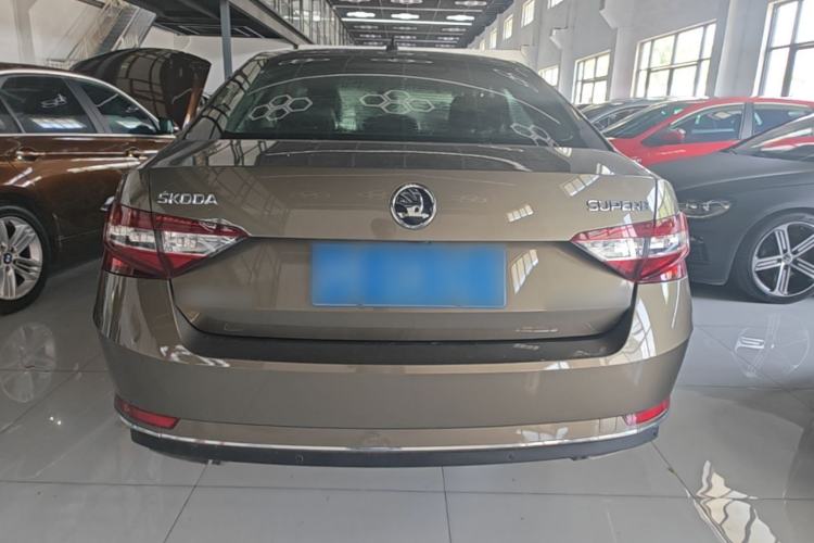 Used Skoda Superb 2018 TSI330 DSG Comfort Edition China VI Standard Rear