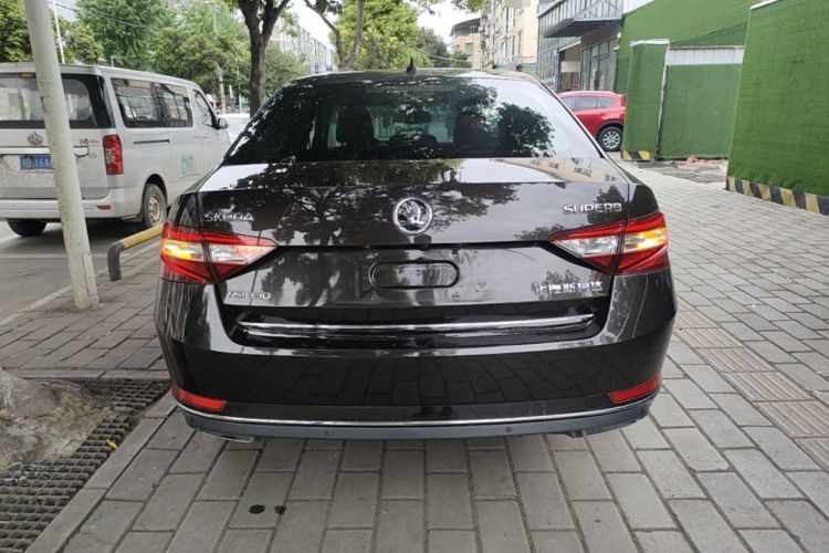 Used Skoda Superb 2018 TSI330 DSG Luxury Edition China V Standard Rear