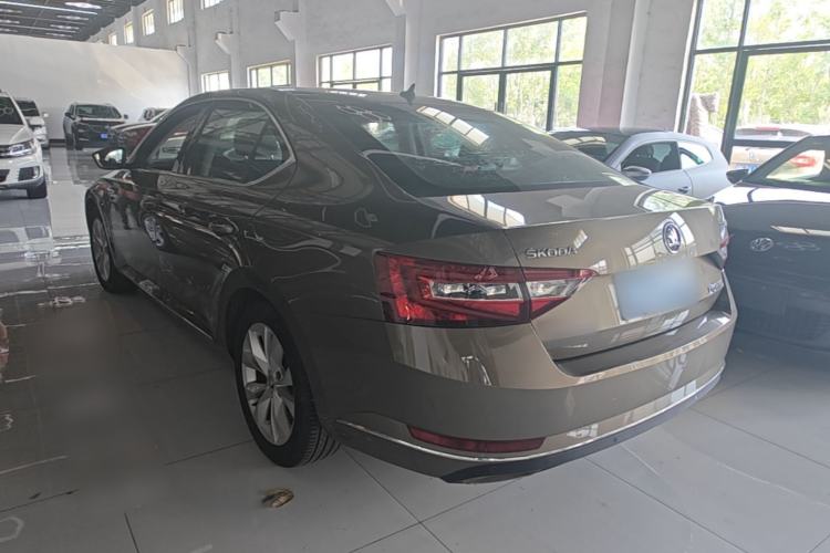 Used Skoda Superb 2018 TSI330 DSG Comfort Edition China VI Standard Rear Left 45 Deg