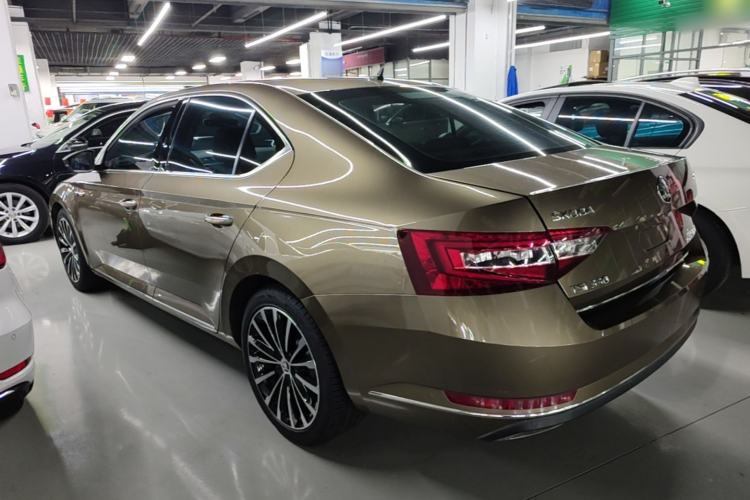 Used Skoda Superb 2018 TSI330 DSG Luxury Edition China V Standard Rear Left 45 Deg