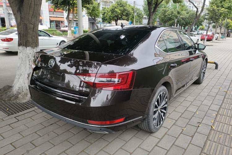 Used Skoda Superb 2018 TSI330 DSG Luxury Edition China V Standard Rear Right 45 Deg