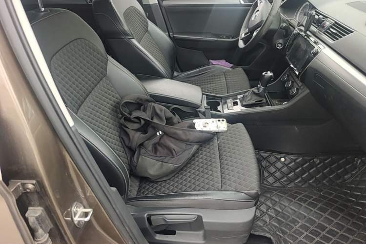 Used Skoda Superb 2018 TSI280 DSG Comfort Edition China V Standard Right Front Seat