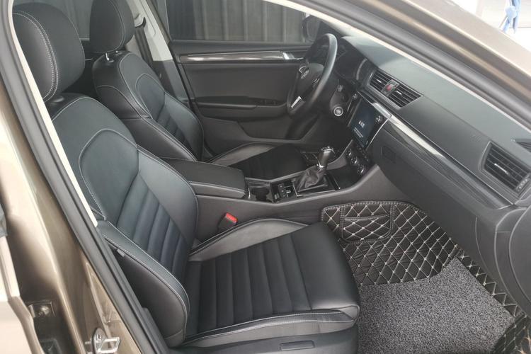 Used Skoda Superb 2018 TSI330 DSG Luxury Edition China V Standard Right Front Seat