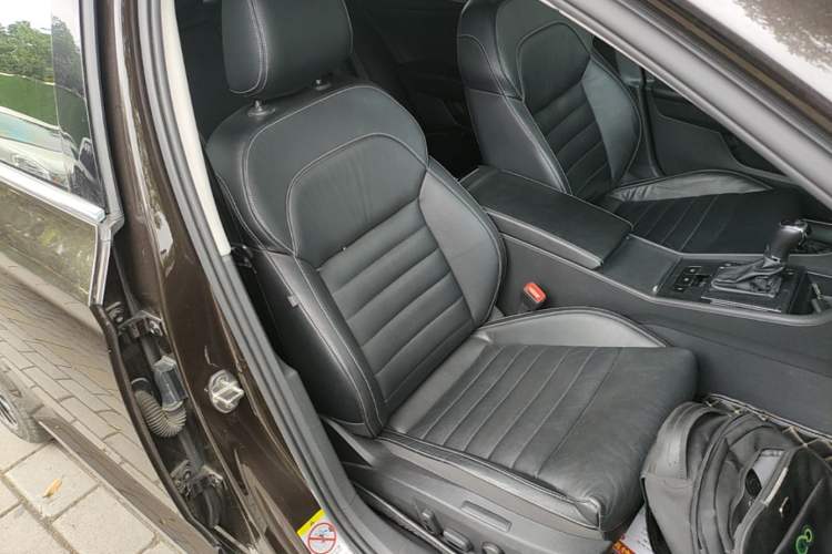 Used Skoda Superb 2018 TSI330 DSG Luxury Edition China V Standard Right Front Seat