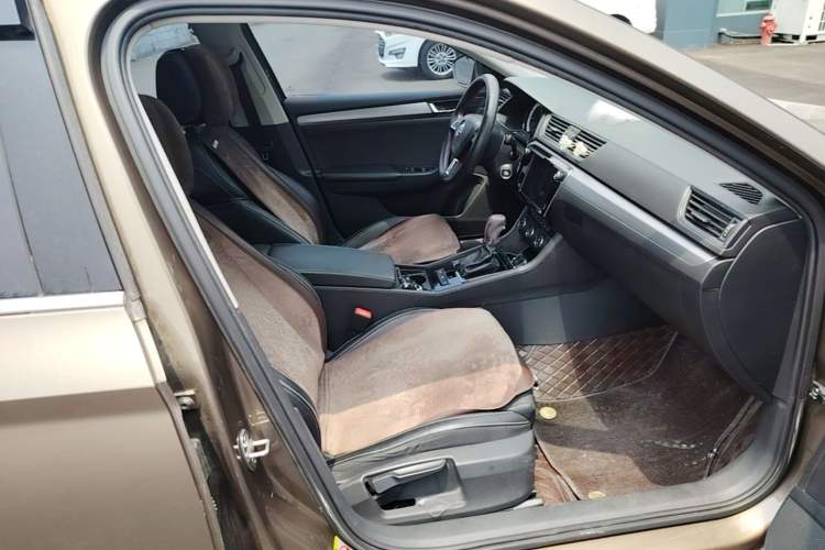 Used Skoda Superb 2018 TSI280 DSG Comfort Edition China V Standard Right Front Seat