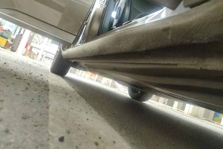 Used Skoda Superb 2018 TSI280 DSG Comfort Edition China VI Standard Right Side Sill
