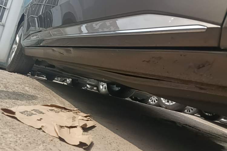 Used Skoda Superb 2018 TSI330 DSG Comfort Edition China V Standard Right Side Sill