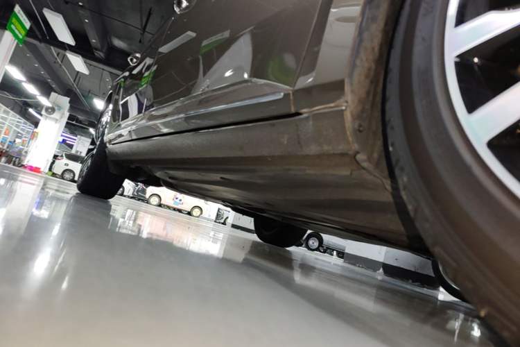 Used Skoda Superb 2018 TSI330 DSG Luxury Edition China V Standard Right Side Sill