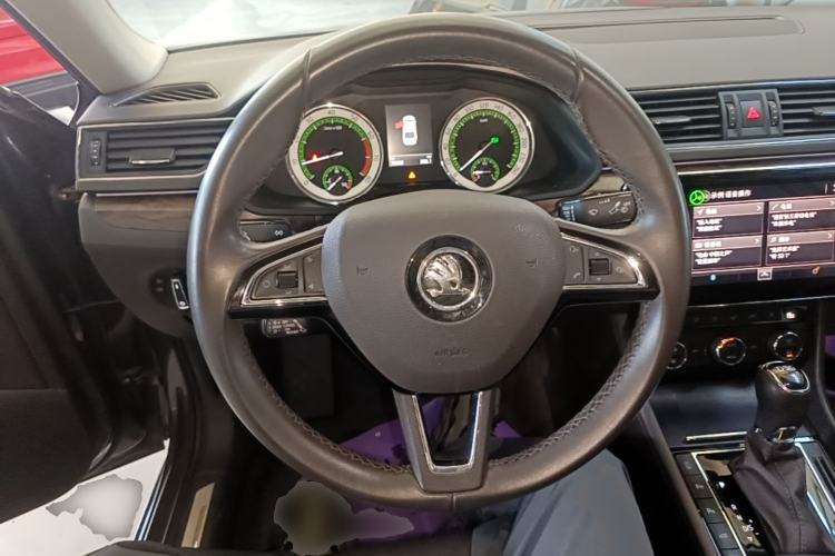 Used Skoda Superb 2018 TSI380 DSG Flagship Edition China V Standard Steering Wheel