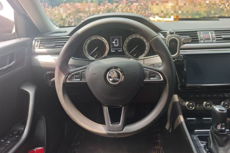 Used Skoda Superb 2018 TSI280 DSG Comfort Edition China V Standard Steering Wheel