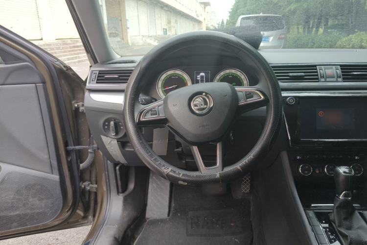 Used Skoda Superb 2018 TSI280 DSG Comfort Edition China V Standard Steering Wheel