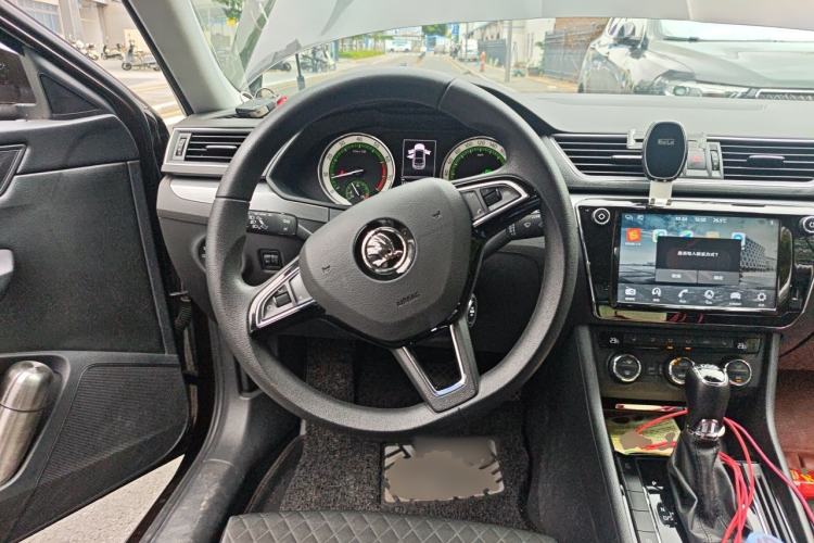 Used Skoda Superb 2018 TSI280 DSG Comfort Edition China V Standard Steering Wheel