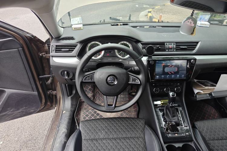 Used Skoda Superb 2018 TSI280 DSG Comfort Edition China V Standard Steering Wheel