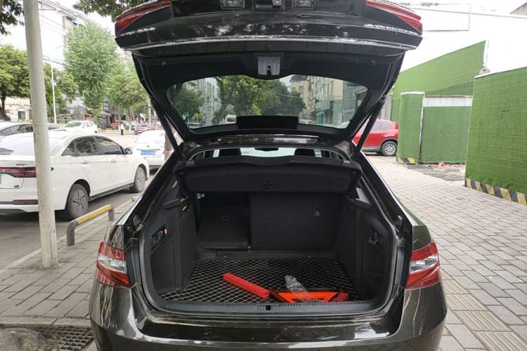 Used Skoda Superb 2018 TSI330 DSG Luxury Edition China V Standard Trunk