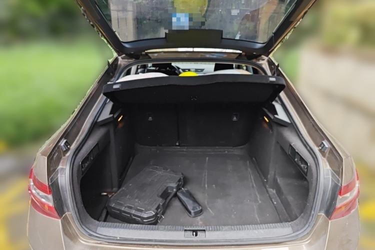 Used Skoda Superb 2018 TSI280 Manual Standard Edition China V Standards Trunk