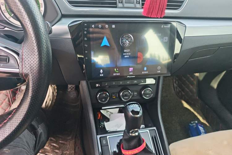 Used Skoda Superb 2018 TSI330 DSG Comfort Edition China V Standard Audio And AC Panel