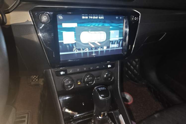 Used Skoda Superb 2018 TSI330 DSG Comfort Edition China V Standard Audio And AC Panel