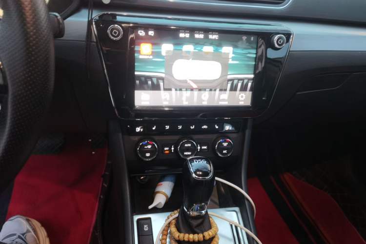 Used Skoda Superb 2018 TSI280 DSG Luxury Edition China V Standard Audio And AC Panel
