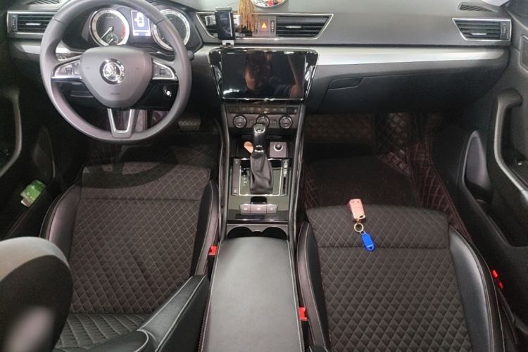 Used Skoda Superb 2018 TSI330 DSG Comfort Edition China V Standard Center Console