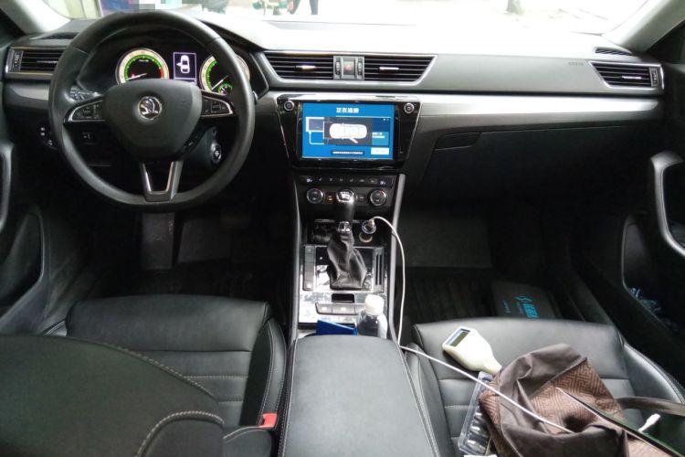 Used Skoda Superb 2018 TSI330 DSG Comfort Edition China V Standard Center Console
