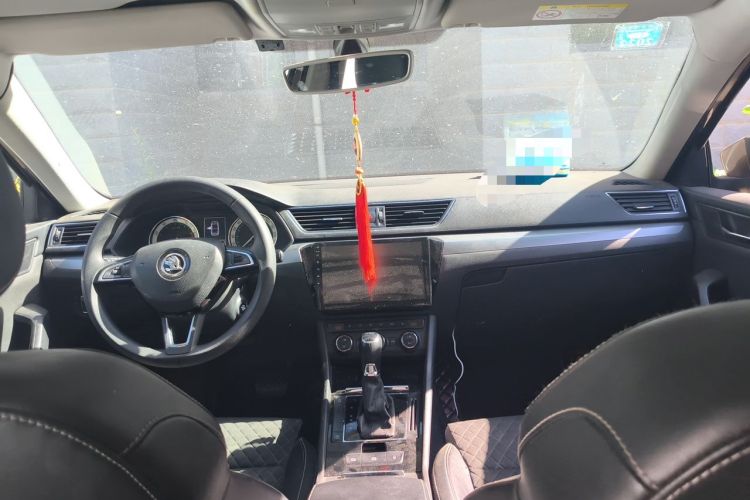 Used Skoda Superb 2018 TSI280 DSG Comfort Edition China V Standard Center Console
