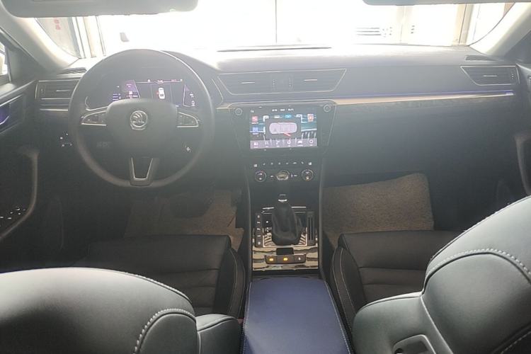 Used Skoda Superb 2018 TSI330 DSG Luxury Edition China V Standard Center Console
