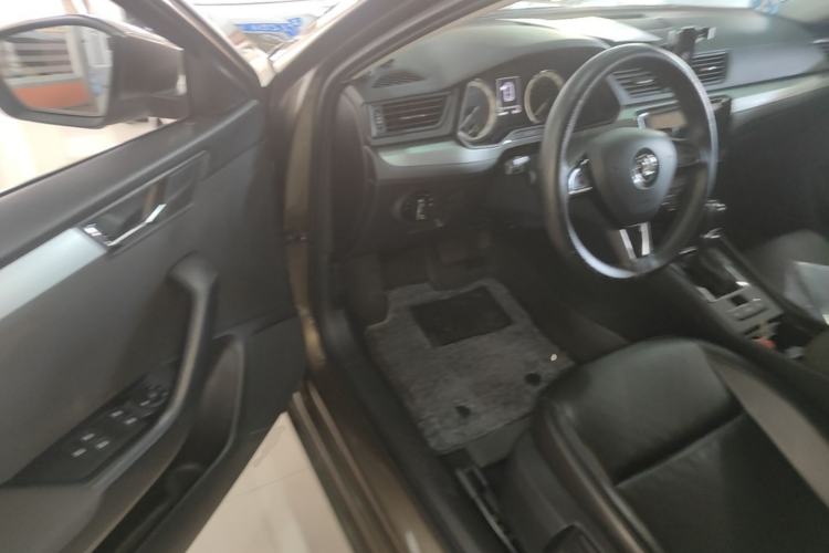 Used Skoda Superb 2018 TSI280 DSG Standard Edition China V Emission Standard Driver Seat
