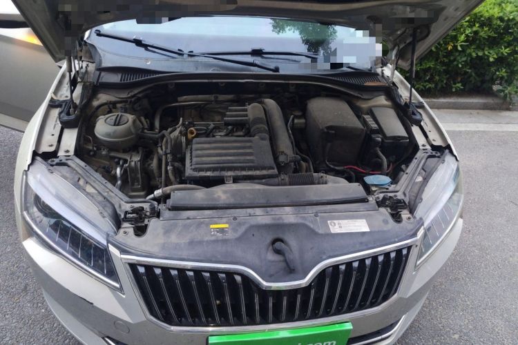 Used Skoda Superb 2018 TSI280 DSG Comfort Edition China V Standard Engine Bay