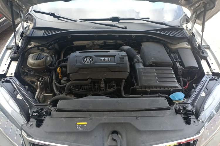 Used Skoda Superb 2018 TSI330 DSG Comfort Edition China V Standard Engine Bay