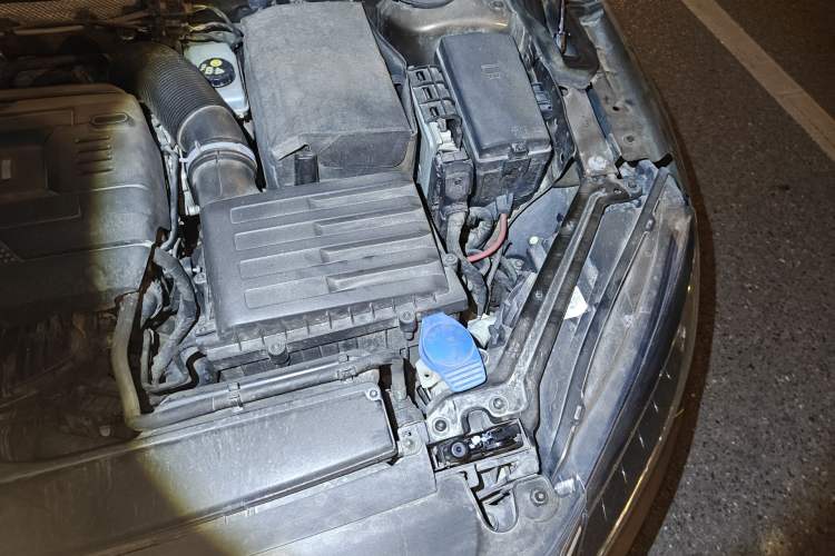 Used Skoda Superb 2018 TSI330 DSG Comfort Edition China V Standard Engine Bay Left