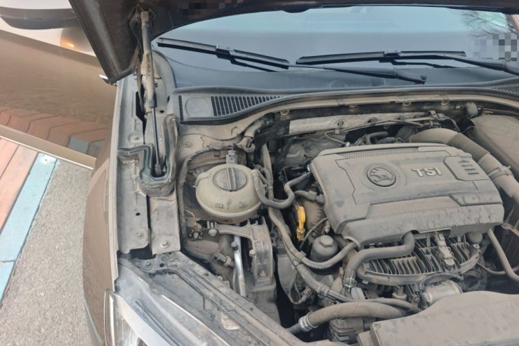 Used Skoda Superb 2018 TSI330 DSG Comfort Edition China V Standard Engine Bay Right