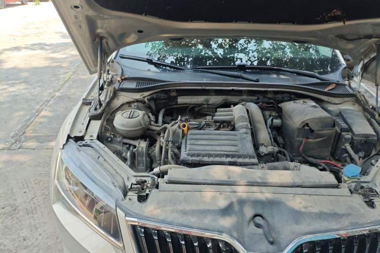 Used Skoda Superb 2018 TSI280 DSG Comfort Edition China V Standard Engine Bay Right