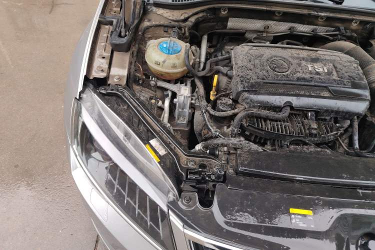 Used Skoda Superb 2018 TSI330 DSG Luxury Edition China V Standard Engine Bay Right