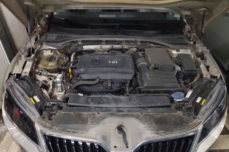 Used Skoda Superb 2018 TSI380 DSG Flagship Edition China V Standard Engine Bay
