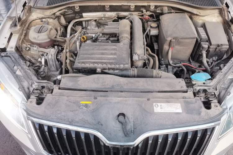 Used Skoda Superb 2018 TSI280 DSG Luxury Edition China V Standard Engine Bay