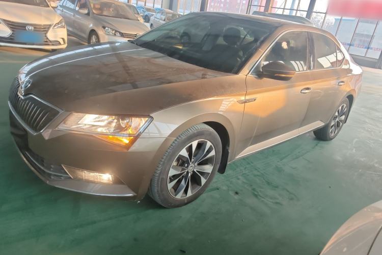 Used Skoda Superb 2018 TSI330 DSG Comfort Edition China V Standard Exterior 3