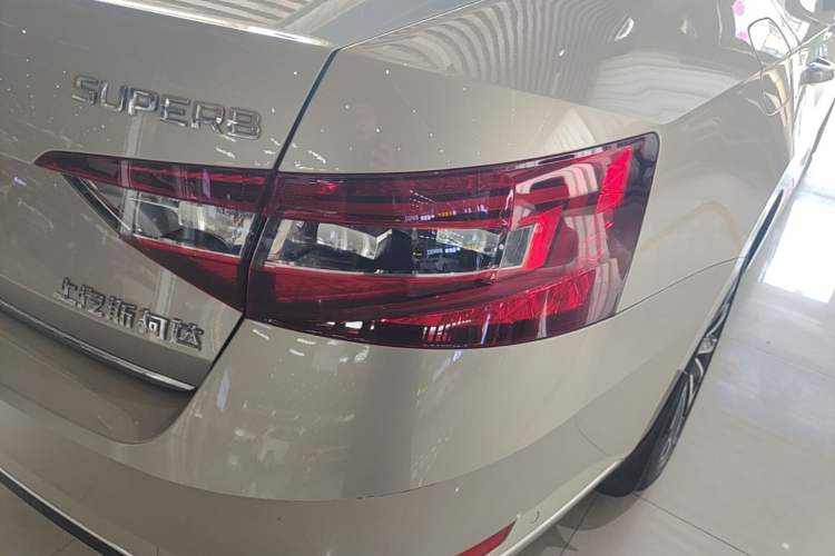 Used Skoda Superb 2018 TSI330 DSG Luxury Edition China V Standard Exterior 3