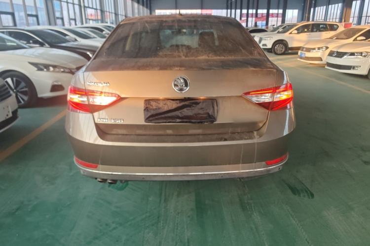 Used Skoda Superb 2018 TSI330 DSG Comfort Edition China V Standard Exterior 4