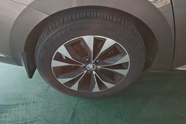 Used Skoda Superb 2018 TSI330 DSG Comfort Edition China V Standard Exterior 8