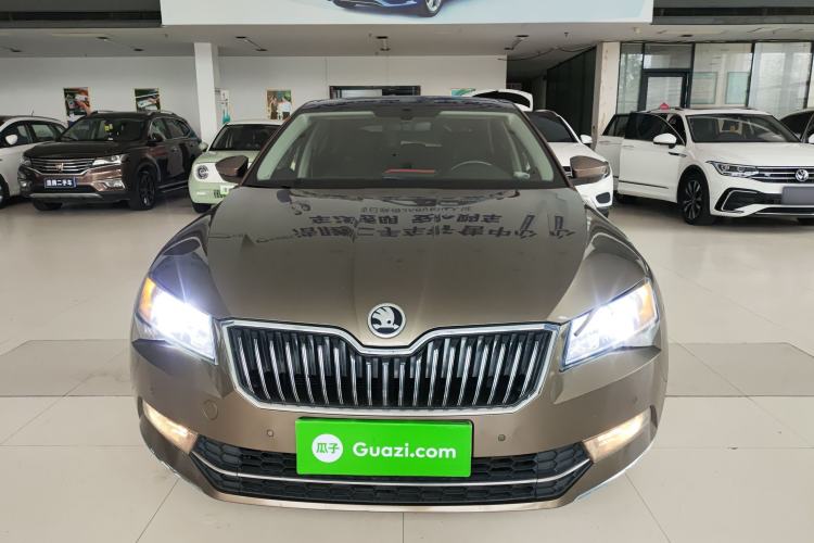 Used Skoda Superb 2018 TSI330 DSG Comfort Edition China VI Standard Front