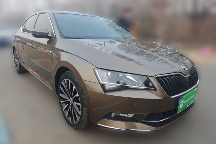 Used Skoda Superb 2018 TSI330 DSG Comfort Edition China V Standard Front Right 45 Deg