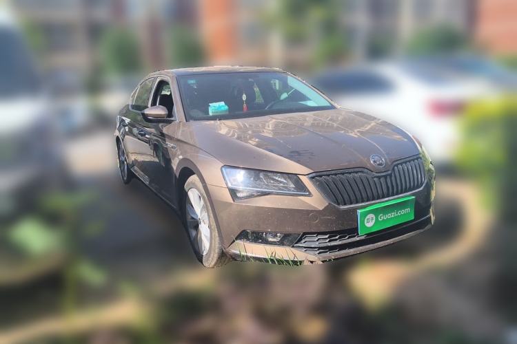 Used Skoda Superb 2018 TSI280 DSG Comfort Edition China V Standard Front Right 45 Deg