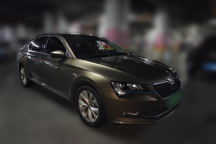 Used Skoda Superb 2018 TSI280 DSG Comfort Edition China V Standard Front Right 45 Deg