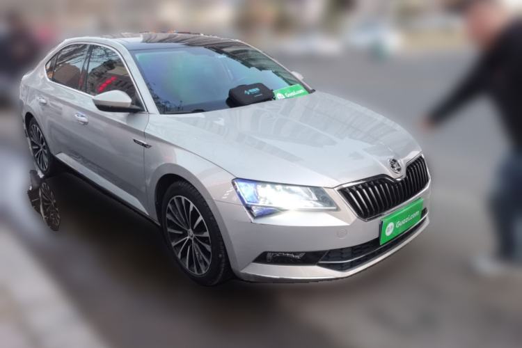 Used Skoda Superb 2018 TSI280 DSG Luxury Edition China V Standard Front Right 45 Deg