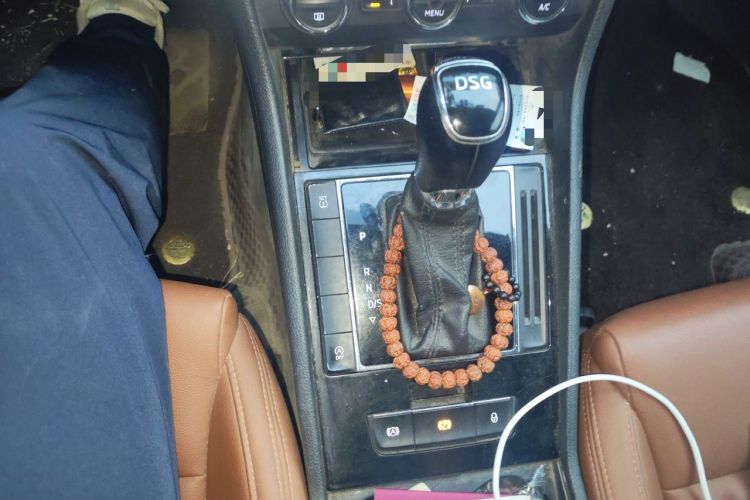 Used Skoda Superb 2018 TSI280 DSG Comfort Edition China V Standard Gear Lever